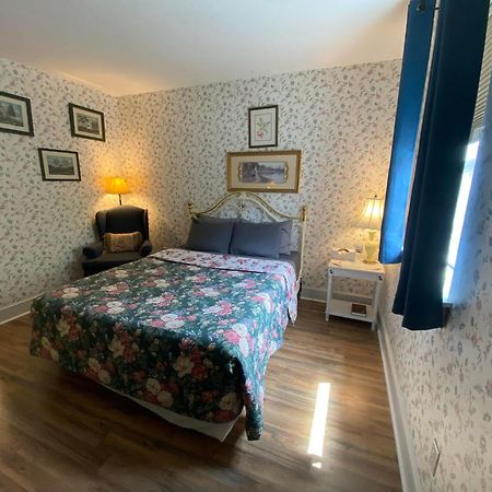 Greystone Manor Bed & Breakfast Bird-in-Hand Экстерьер фото