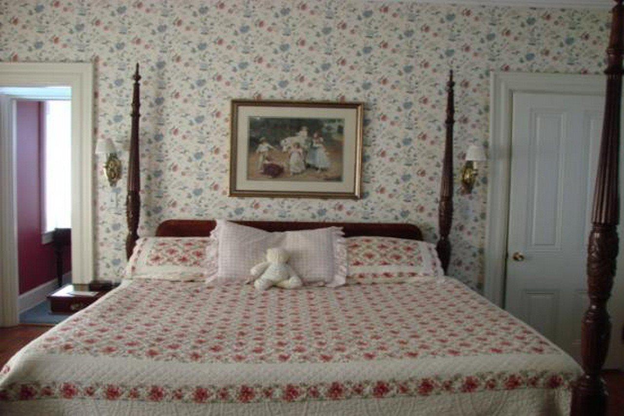 Greystone Manor Bed & Breakfast Bird-in-Hand Экстерьер фото