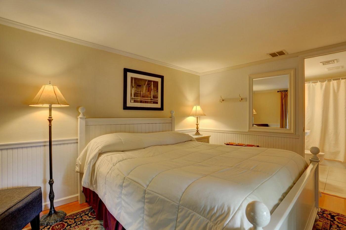 Greystone Manor Bed & Breakfast Bird-in-Hand Экстерьер фото