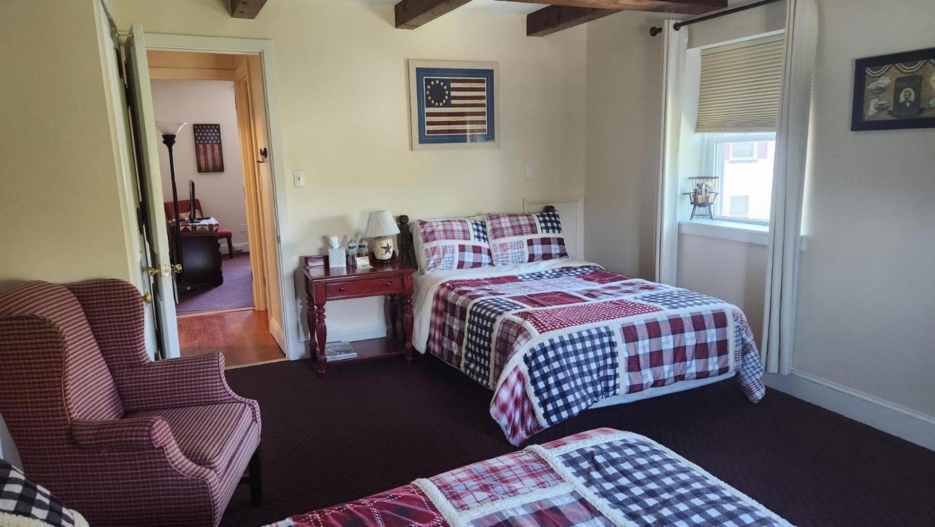 Greystone Manor Bed & Breakfast Bird-in-Hand Экстерьер фото