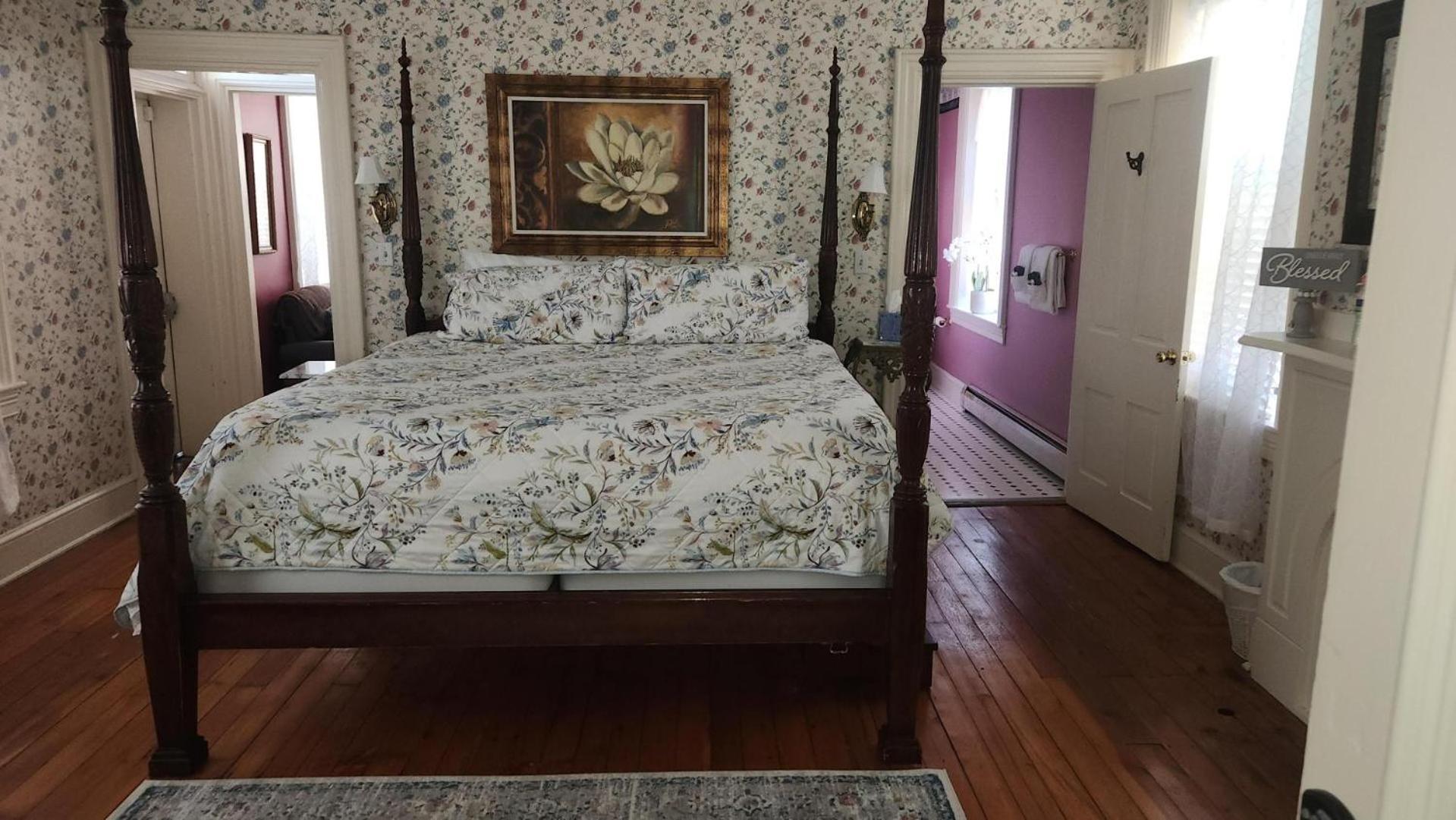 Greystone Manor Bed & Breakfast Bird-in-Hand Экстерьер фото